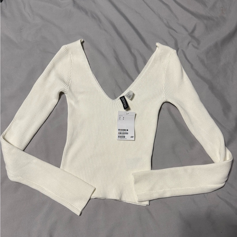 H&M Off-White Ribbed V-Neck Top